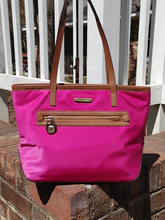 Michael Kors Handbags - Michael Kors Kempton Small Fuschia Nylon Tote (1064)